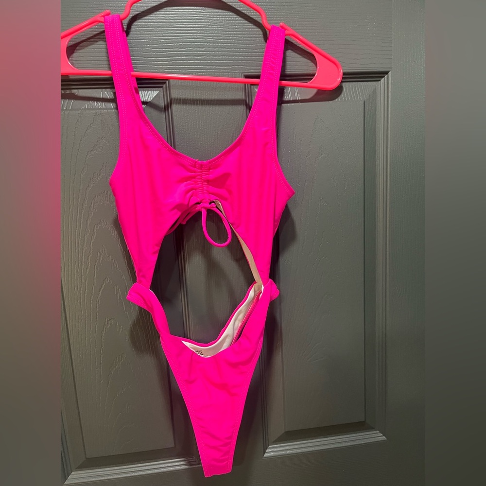 size small, hot pink bathing suit - Picture 2 of 2